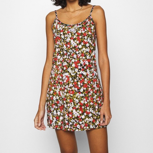 Nike Dress - Picture 1 of 8
